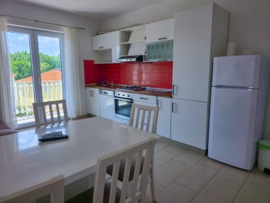 Apartment Iko Luka - south